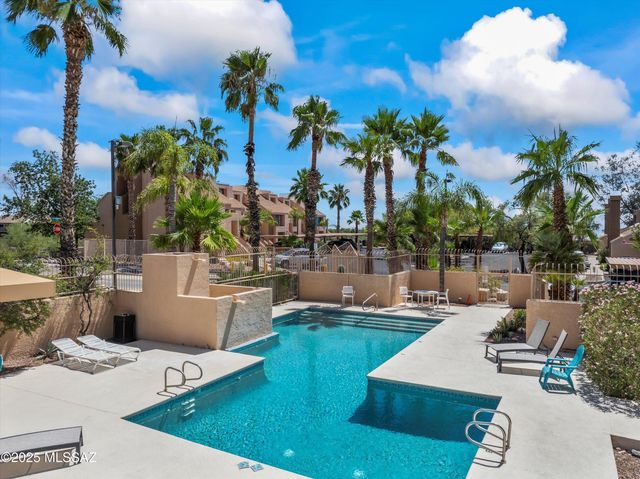 5675 N Camino Esplendora Apt 5228, Tucson, AZ 85718