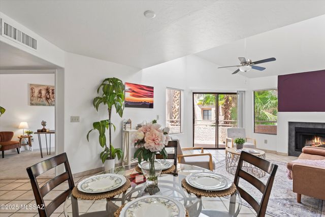 5675 N Camino Esplendora Apt 5228, Tucson, AZ 85718