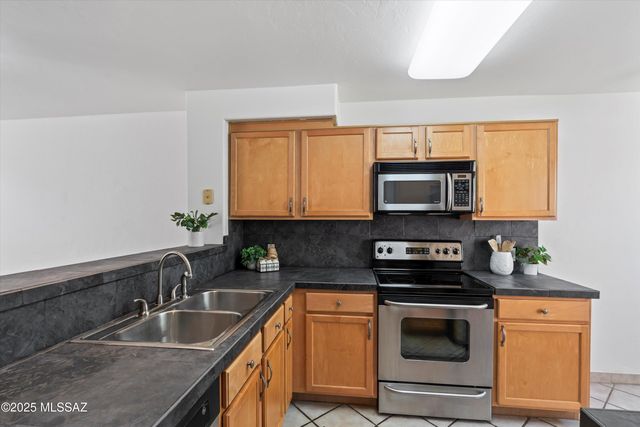 5675 N Camino Esplendora Apt 5228, Tucson, AZ 85718