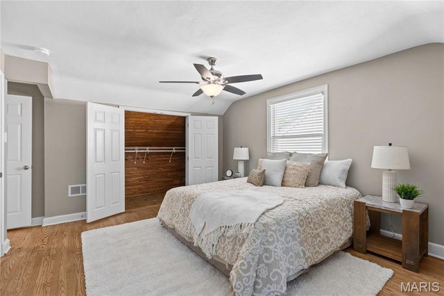 553 Westview Drive, University City, MO 63130
