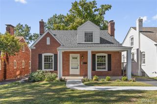 553 Westview Drive, University City, MO 63130