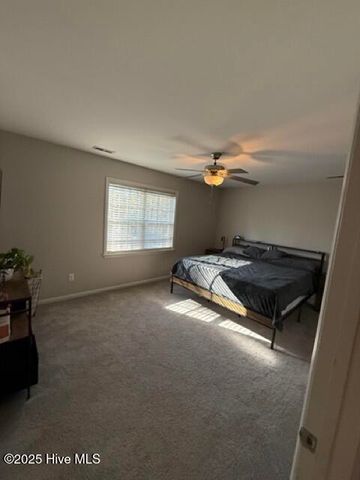 615 Stagecoach Drive, Jacksonville, NC 28546