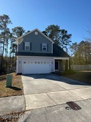 615 Stagecoach Drive, Jacksonville, NC 28546