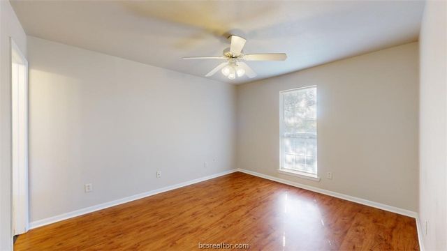 1513 Hollowhill Drive B, Bryan, TX 77802