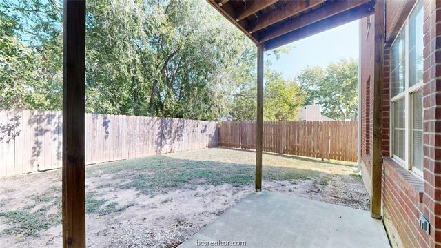 1513 Hollowhill Drive B, Bryan, TX 77802