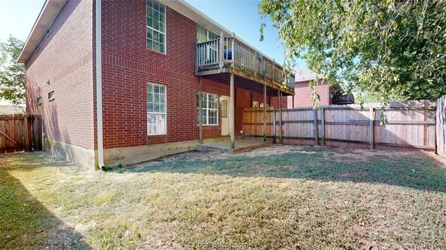 1513 Hollowhill Drive B, Bryan, TX 77802