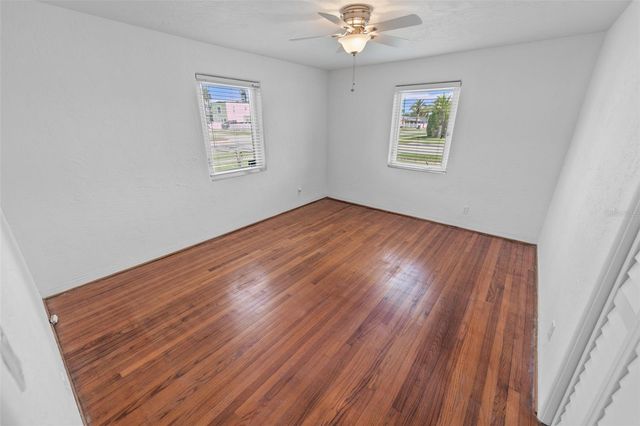 402 SEAVIEW AVENUE, Daytona Beach, FL 32118