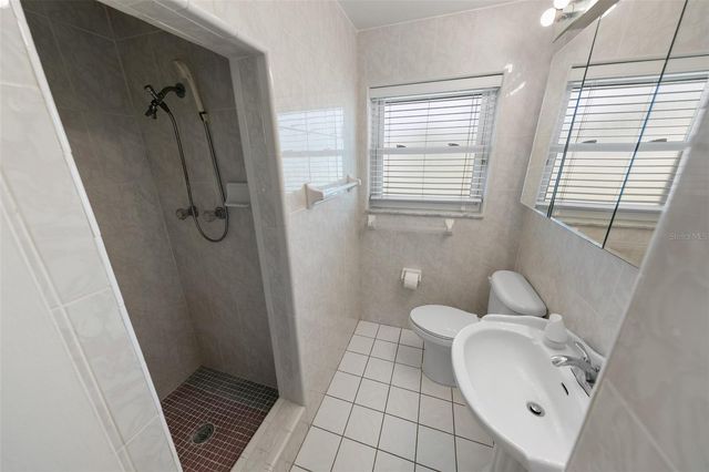402 SEAVIEW AVENUE, Daytona Beach, FL 32118
