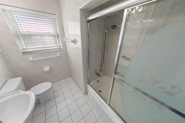 402 SEAVIEW AVENUE, Daytona Beach, FL 32118