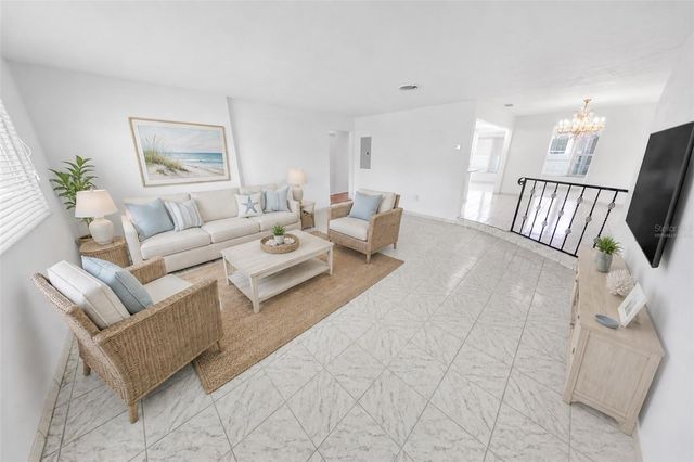 402 SEAVIEW AVENUE, Daytona Beach, FL 32118