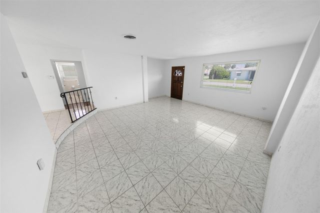 402 SEAVIEW AVENUE, Daytona Beach, FL 32118