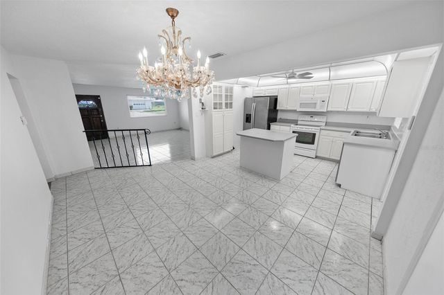 402 SEAVIEW AVENUE, Daytona Beach, FL 32118