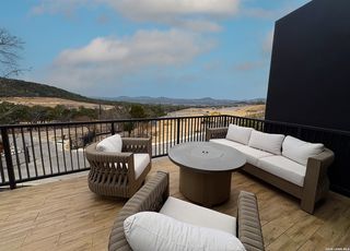 7222 Terra Fls # 102, San Antonio, TX 78256