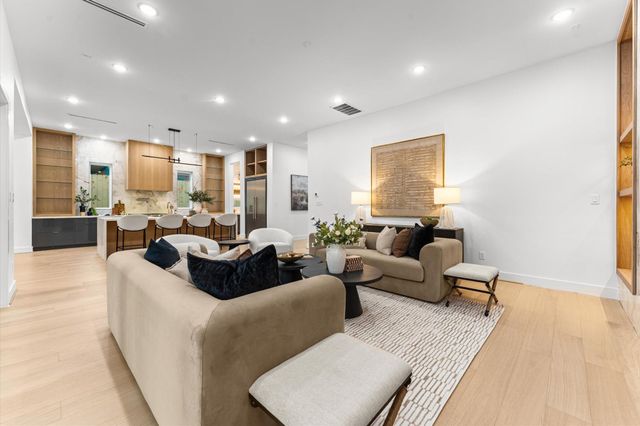 508 Willard Street, Houston, TX 77006