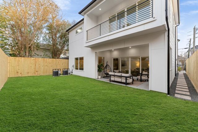 508 Willard Street, Houston, TX 77006