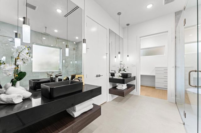 508 Willard Street, Houston, TX 77006