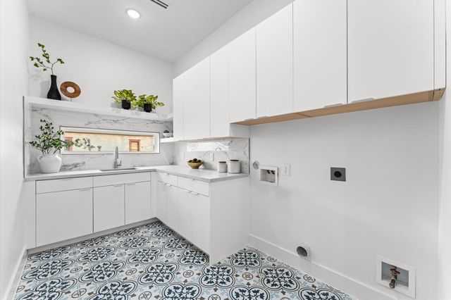 508 Willard Street, Houston, TX 77006