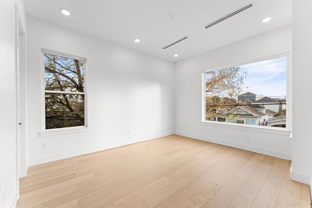 508 Willard Street, Houston, TX 77006