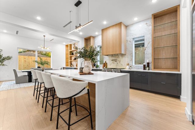 508 Willard Street, Houston, TX 77006