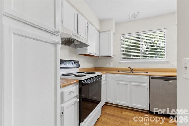 3156 Heathstead Place C, Charlotte, NC 28210