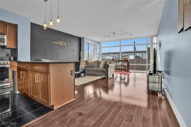 1237 Washington Avenue 512, Cleveland, OH 44113