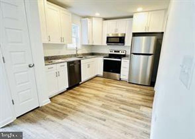 6 LISMORE PLACE, Mechanicsburg, PA 17050