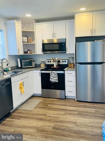 6 LISMORE PLACE, Mechanicsburg, PA 17050