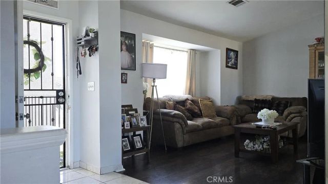 37908 17th Street East, Palmdale, CA 93550