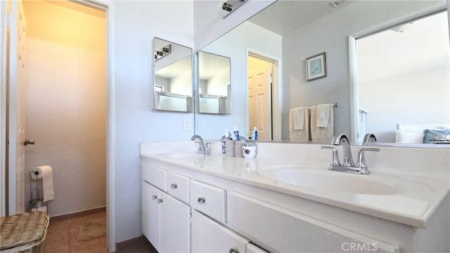 37908 17th Street East, Palmdale, CA 93550