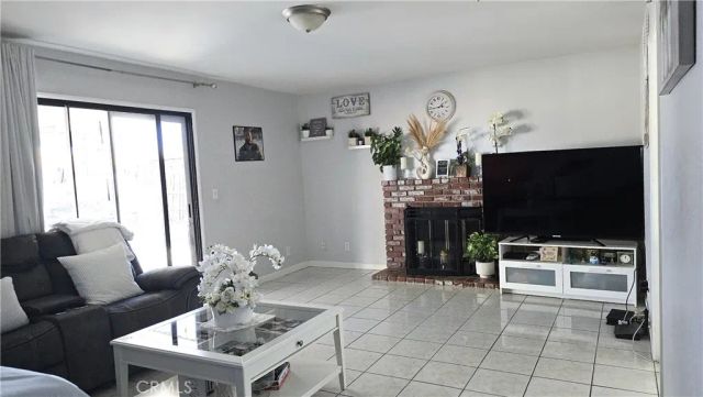 37908 17th Street East, Palmdale, CA 93550