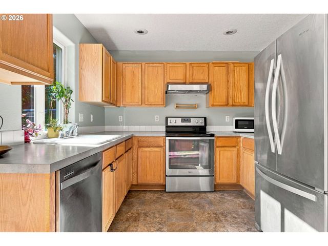 10016 N POLK Ave, Portland, OR 97203