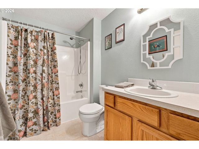 10016 N POLK Ave, Portland, OR 97203