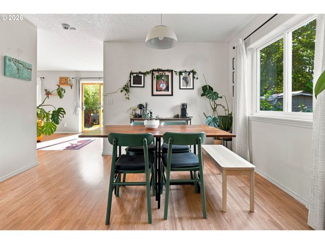 10016 N POLK Ave, Portland, OR 97203
