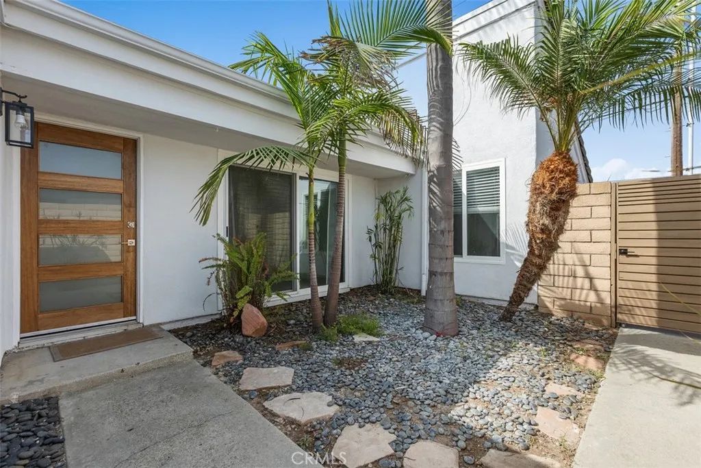 1916 Delaware, Huntington Beach, CA 92648