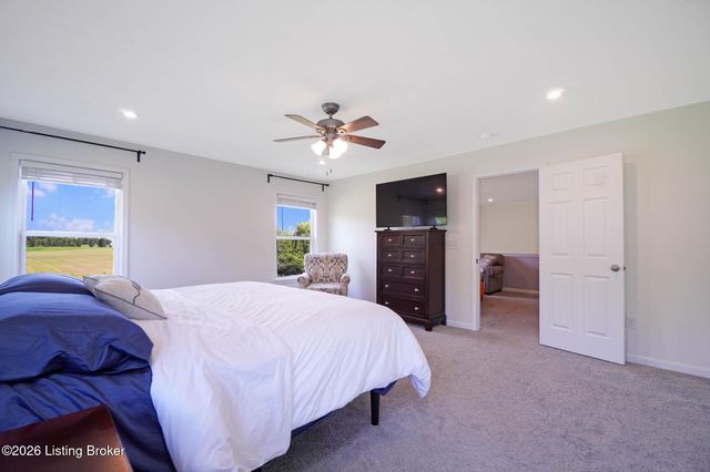 1001 Summit Parks Dr, La Grange, KY 40031