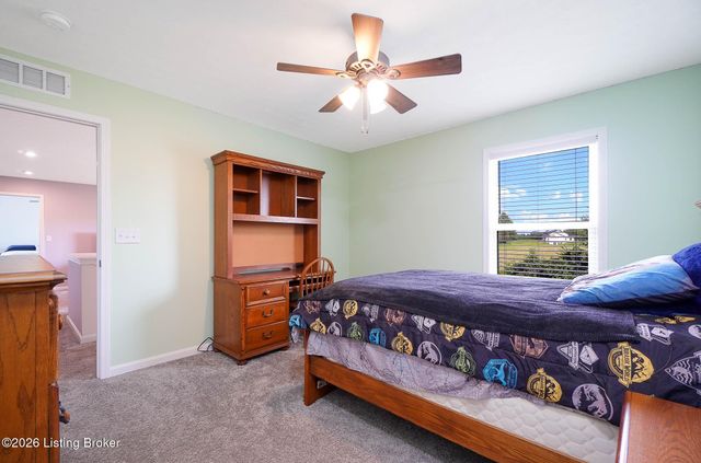 1001 Summit Parks Dr, La Grange, KY 40031