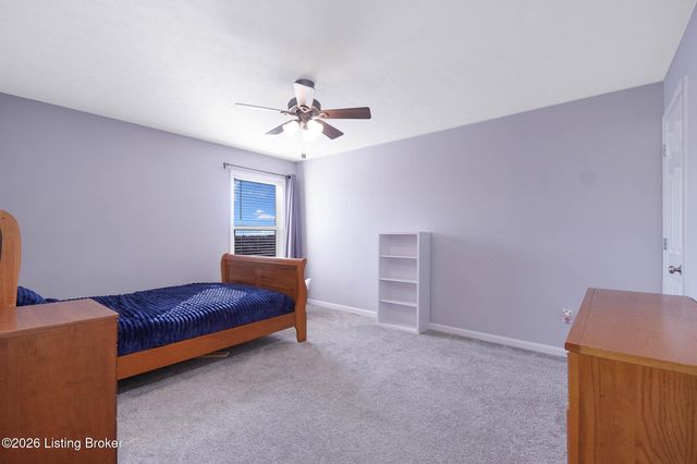 1001 Summit Parks Dr, La Grange, KY 40031