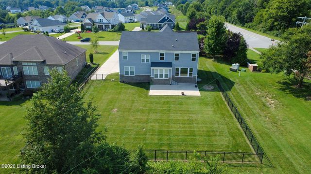 1001 Summit Parks Dr, La Grange, KY 40031