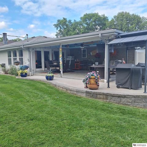 550 S 126th Street, Omaha, NE 68154