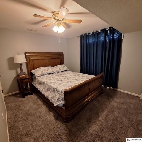550 S 126th Street, Omaha, NE 68154