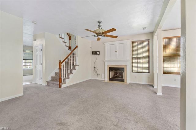 117 Lakes Edge DR, Suffolk, VA 23434