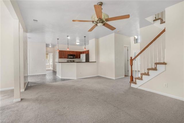 117 Lakes Edge DR, Suffolk, VA 23434