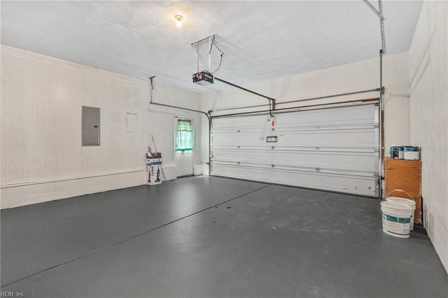 117 Lakes Edge DR, Suffolk, VA 23434