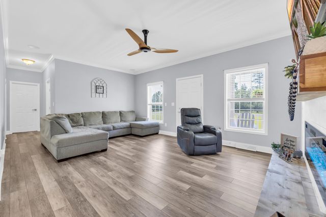 381 Saint Ives Rd., Longs, SC 29568