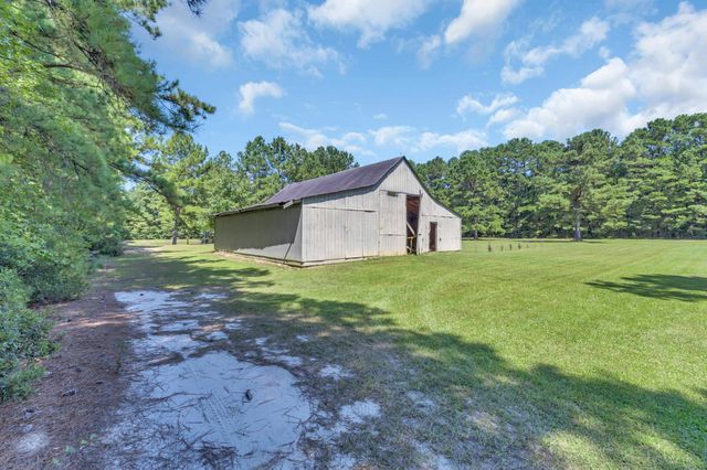 381 Saint Ives Rd., Longs, SC 29568