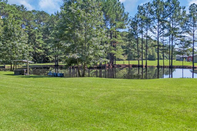 381 Saint Ives Rd., Longs, SC 29568
