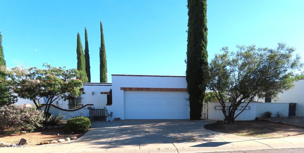 1416 E CARMELITA Drive, Sierra Vista, AZ 85635