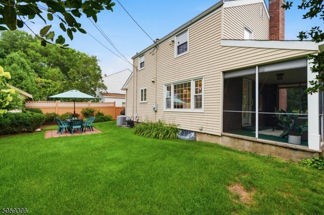 10 College Ave, Montclair Twp., NJ 07043