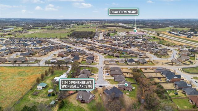 7114 Devonshire Avenue, Springdale, AR 72762