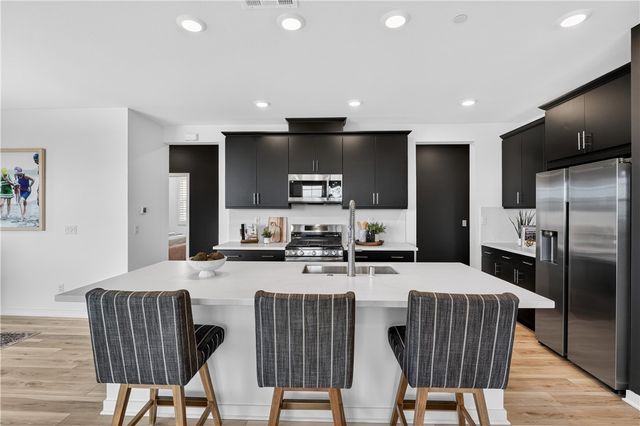 415 Besalu Terrace, Mission Viejo, CA 92694